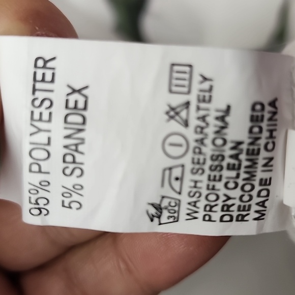 (8505) Boutique Midi dress - Picture 8 of 8